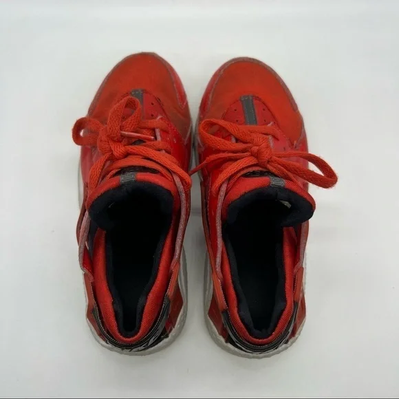 Nike Air Huarache University Red Sneakers - Picture 5 of 11